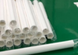 免刀粘尘纸卷是一种用来清洁的